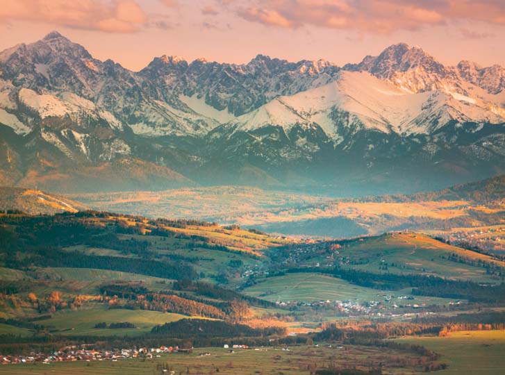 Wyruszasz w Tatry? Sprawdź, co zabrać ze sobą i jakie atrakcje zobaczyć